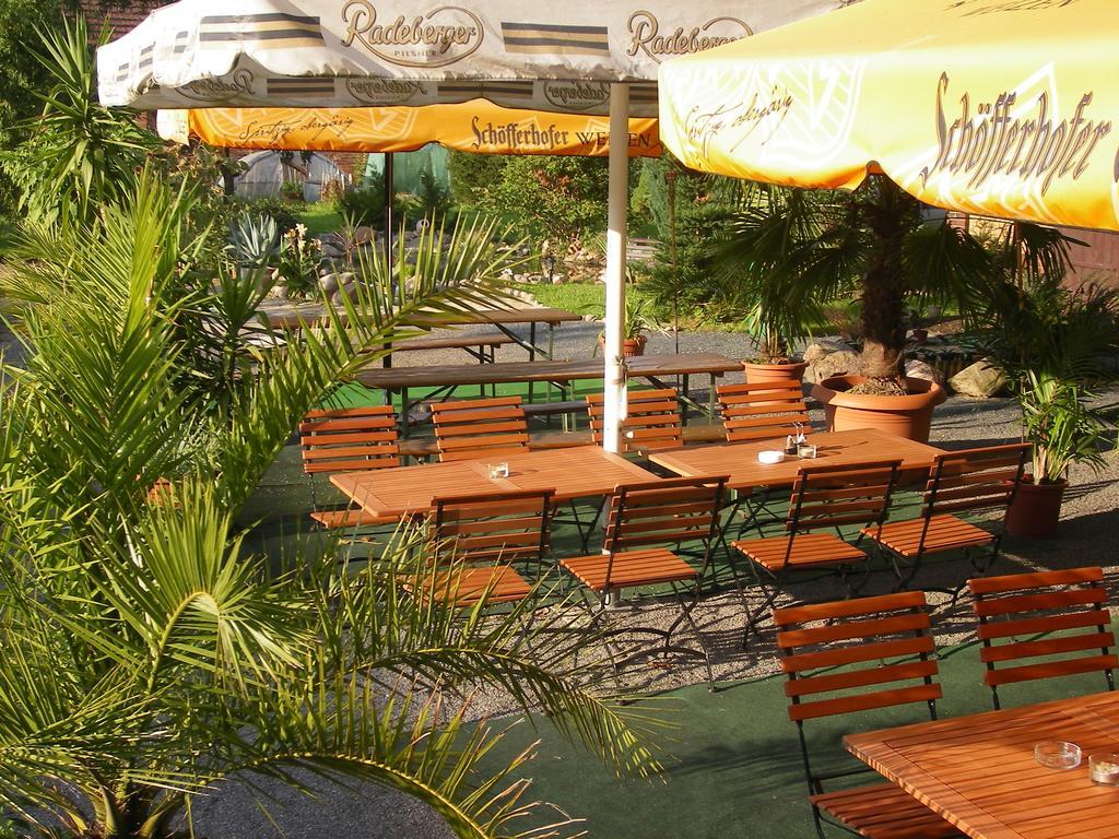 Werners Landgasthaus Lieskau Экстерьер фото